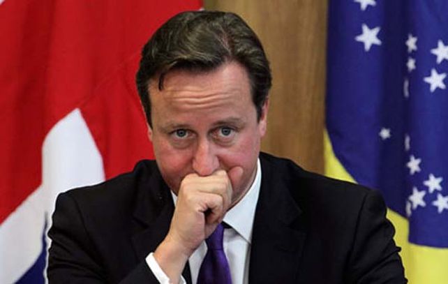 El primer ministro británico seguía en Twitter a una agencia de prostitutas de lujo