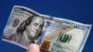 El dólar blue transita una jornada agitada y en Rosario se vende a 229 pesos