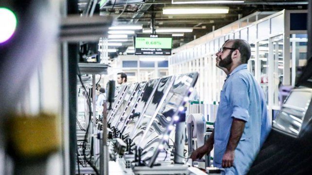 Reducción de la jornada laboral: Pusineri pidió dar el debate y analizar el impacto que pueda tener en cada sector