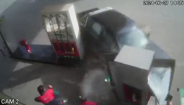 San Justo: quedó internado el conductor de la camioneta que casi provoca una tragedia