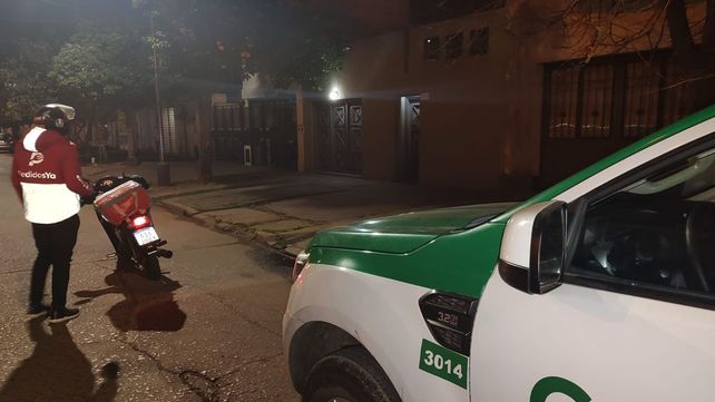 El cadete fue acompañada a entregar el pedido por un móvil de la GSI