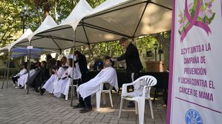 Una de las tantas campañas de concientización y prevención del cáncer que se realizan en la ciudad.