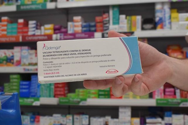 Sin stock. Las vacunas contra el dengue no llegan a las farmacias de Rosario. Enojo entre la gente