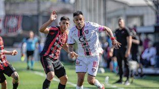 Patronato perdió ante Chacarita y sigue complicado con el descenso.