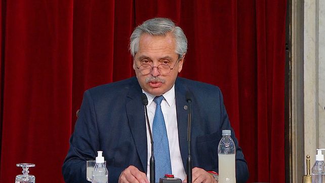 Alberto Fernández impulsa querella criminal por la deuda