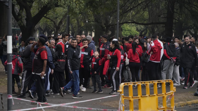 Ningún leproso se quiso quedar afuera de la fiesta de Maxi Rodríguez