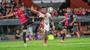 Agustín Colazo, el artillero de todos los recursos en Unión