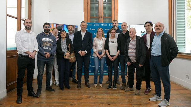 Bahl: La Feria del Libro Paraná Lee es una de las más importantes del país