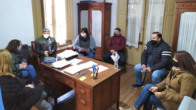 Empleados municipales de Concepción del Uruguay podrán finalizar el ciclo secundario.
