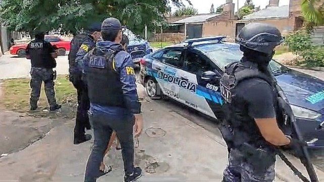 Los allanamientos se realizaron en el barrio Guadalupe Oeste Los allanamientos se realizaron en el barrio Guadalupe Oeste