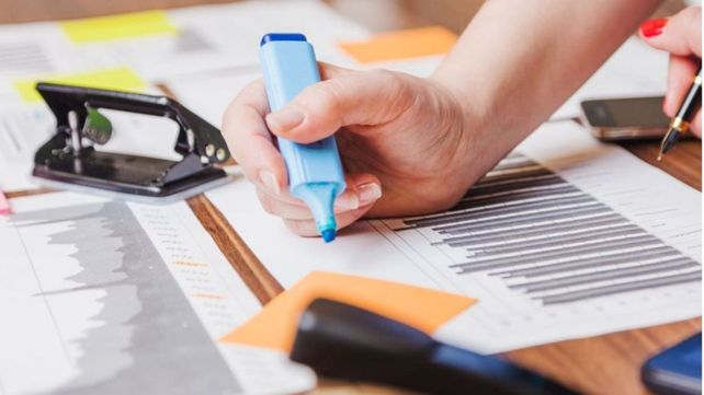 Cómo serán las vacaciones en la reforma laboral que propone el oficialismo