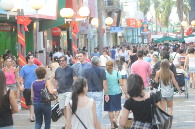 Más del 70% de los comerciantes vendió más o igual que en el mes de marzo