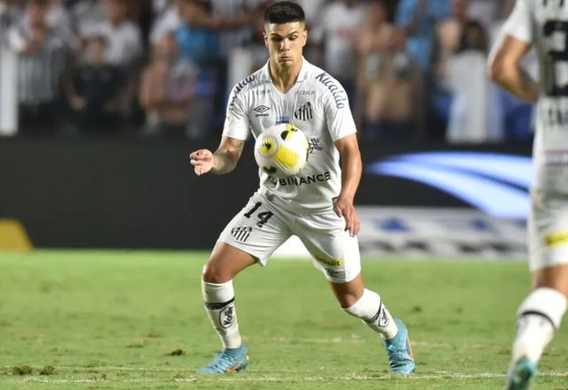 El mediocampista Rodrigo Fernández viene de jugar en Santos de Brasil. El mediocampista Rodrigo Fernández viene de jugar en Santos de Brasil.