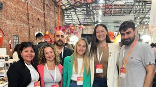 La actividad comprendió trabajos en comisiones y armado de documentos para la puesta en común, conversatorios a cargo de especialistas y una feria de emprendedores abierta al público.
