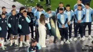 El insólito trueque entre Agustín Giay y La Sole en la despedida de Messi