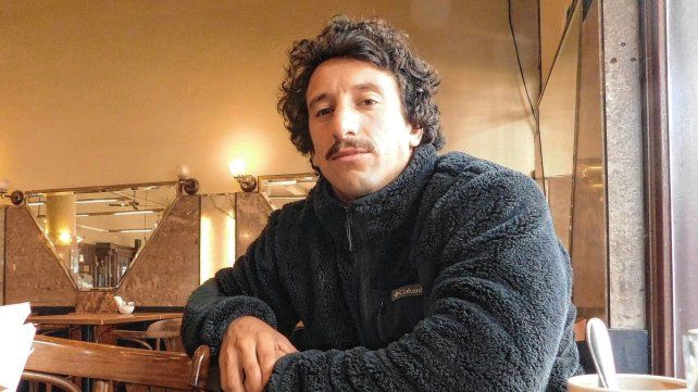 Estanislao Bay el medio scrum santafesino que integra Los Leones de España.