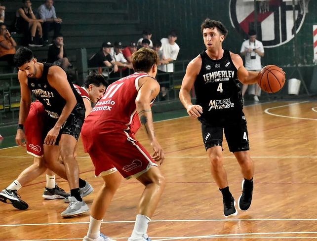 Temperley ganó el primer partidoi del cuadrangular y quiere ser campeón en el básquet local.