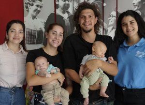 Final feliz para la madre del año: el Renaper identificó a los gemelos mezclados