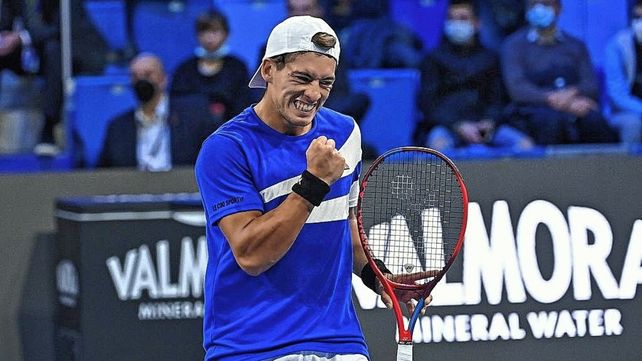 Báez accede al 2º turno de la clasificación en Melbourne