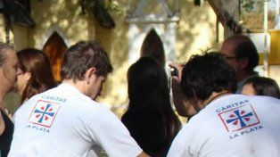 Antes había 60, 70 bolsones para 60 o 70 familias. Pero hoy son entre 100 y 110 familias las que van a buscar, dicen desde Cáritas Santa Fe.