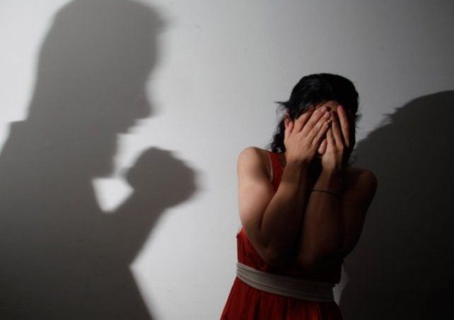 Quiénes, cuándo, cómo y dónde ejercen la violencia de género en Santa Fe
