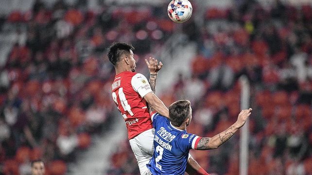 Unión perdió sin merecerlo ante Independiente por 1-0.