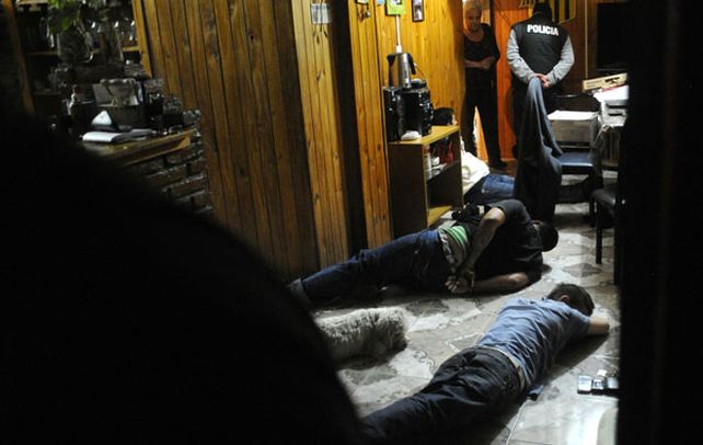 Detienen a uno de los líderes de la barra de Central por sus vínculos con Los Monos