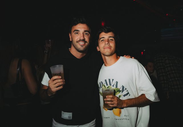 Jordan Grasso, Javier Román
