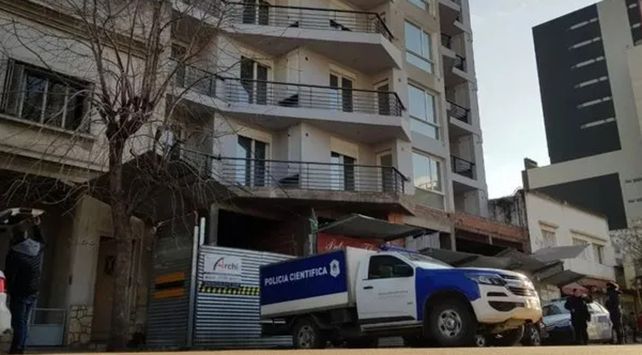 Un obrero murió tras caer desde el piso 13 de un edificio en construcción