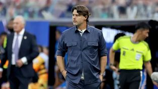 “Es increíble verlo (a Messi), es increíble ver a la campeona del mundo con jugadores, con cuerpo técnico, ver a la afición..., declaró Pochettino.&nbsp;