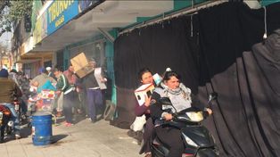 El hombre que Intentó saquear un supermercado durante una filmación tiene antecedentes y pedido de captura