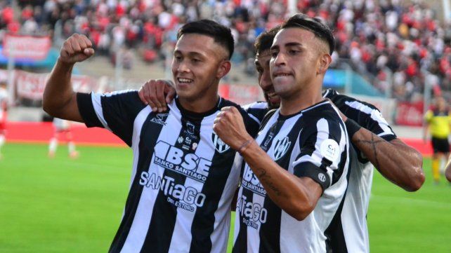 Central Córdoba visitará el Coloso para enfrentar a Newells por la Liga Profesional.