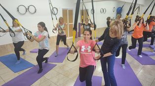 Mirta de Fussi ofrece clases de Entrenamiento Funcional Suspendido