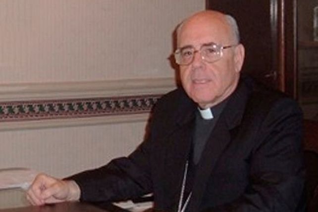 El Papa removió al arzobispo de Rosario y lo trasladó al Vaticano