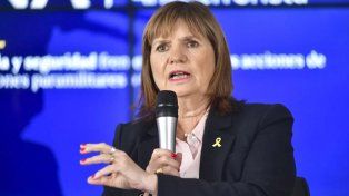 Escoltada por Alejandra Monteoliva, Patricia Bullrich anunció el Plan Paraná para el control de la hidrovía