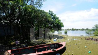 La crecida del río y la ola de calor dificultan la provisión del agua en la ciudad