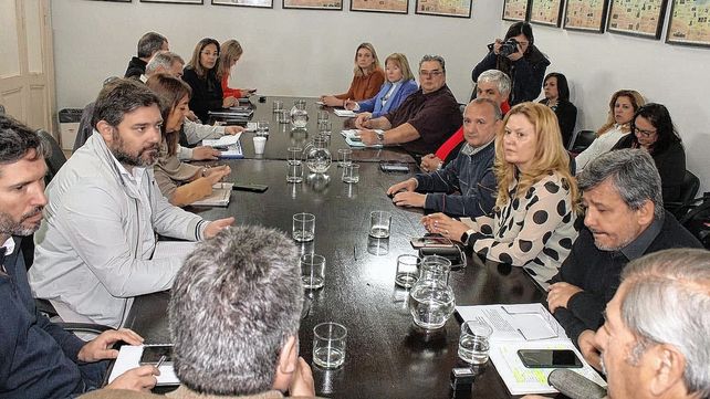 Gremios docentes confirmaron paro por oferta insuficiente&nbsp;