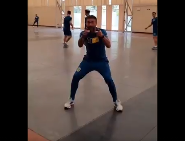 La imagen del festejó del entrenador canalla.