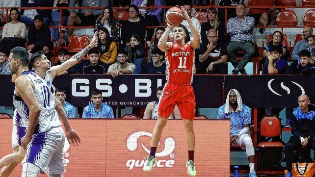 Instituto reaccionó a tiempo y sumó un triunfo clave ante Regatas