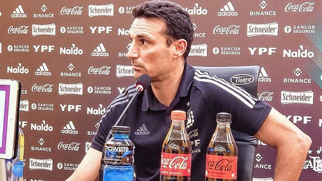 Lionel Scaloni invitó a seguir disfrutando a Lionel Messi y Ángel Di María en la Selección Argentina.