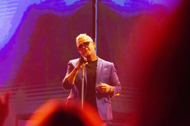 ALEJANDRO SANZ  brindó un show extraordinario en Rosario