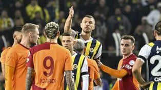 Icardi terminó con un ojo morado y Galatasaray denunció manipulación del VAR