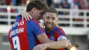 Andrés Vombergar e Iker Muniain son claves en San Lorenzo.