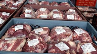 Hallaron coronavirus en el empaque exterior de un envío de carne argentina a China