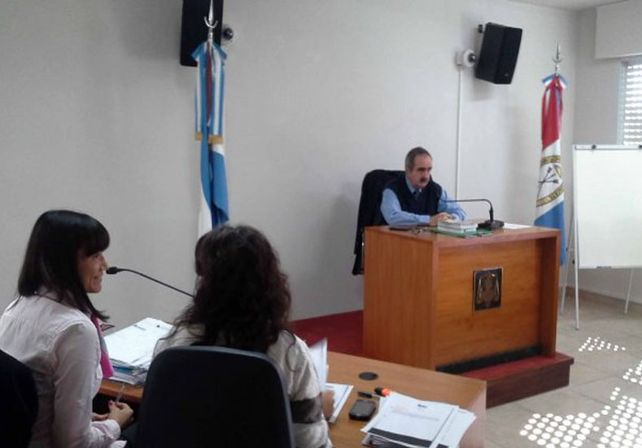 Condenan a dos policías por pedirle coima a un productor de Sanford