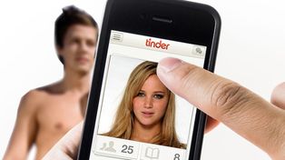 Hackearon la aplicación Tinder para que los hombres flirteen entre ellos sin que lo sepan