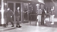 El mítico boliche de Mendoza y Alsina brilló en los años ochenta. Hoy funciona allí el estacionamiento de un supermercado. El mítico boliche de Mendoza y Alsina brilló en los años ochenta. Hoy funciona allí el estacionamiento de un supermercado.
