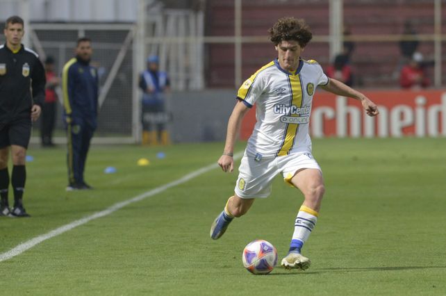 Tanlongo seguirá su carrera en Portugal tras querdarse con el pase en su poder por no renovar con Central.