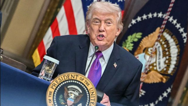 Donald Trump advirtió que “hoy Irán será golpeado duro” y que “se está considerando seriamente la destrucción total” de algunas zonas