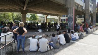 Trabajadores del Conicet convocan a una asamblea y volanteada en Rosario
